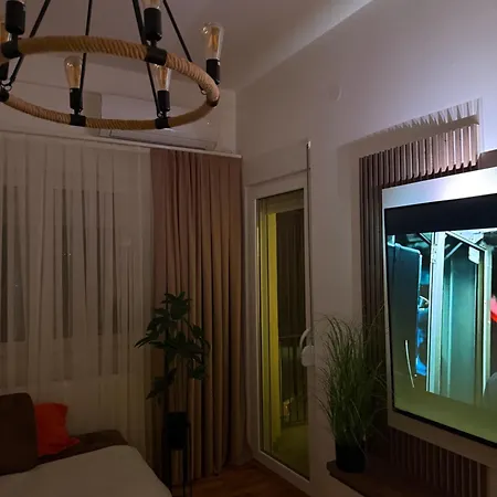 Golden Crown Apartment